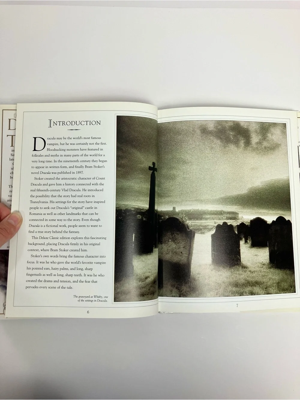 Vintage Dracula Bram Stoker Book 1998 Deluxe Classics Tudor Humphries 90s - Picture 8 of 15